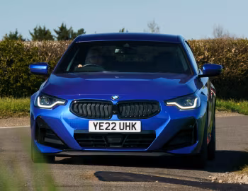 BMW 230i Coupé M Sport [UK-spec] (G42) '2022–24