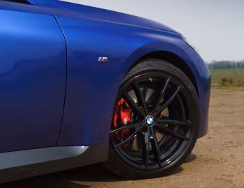 BMW 230i Coupé M Sport [UK-spec] (G42) '2022–24