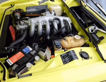 Under The Hood BMW 3.0 CSL [Worldwide] (E9) '08.1972–06.1973