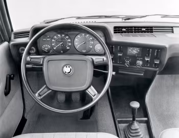 Panel frontal BMW 315 (E21) '04.1980–12.1983