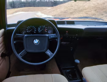Panneau avant BMW 315 (E21) '04.1980–12.1983