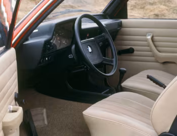 Intérieur BMW 315 (E21) '04.1980–12.1983