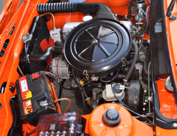 Пад капотам BMW 318 Coupe (E21) '1975–80