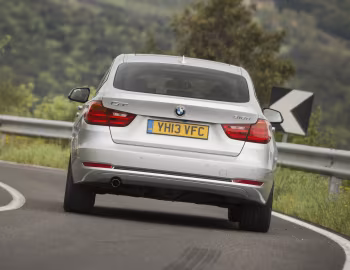 BMW 318d Gran Turismo Sport Line [UK-spec] (F34) '2013–16
