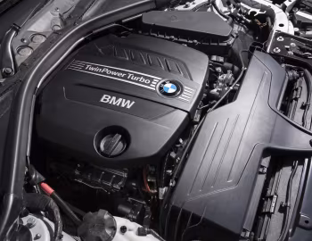 Bajo el capó BMW 318d Gran Turismo Sport Line [UK-spec] (F34) '2013–16