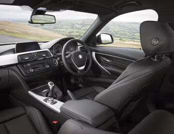 Interior BMW 318d Touring [UK-spec] (F31) '2012–15