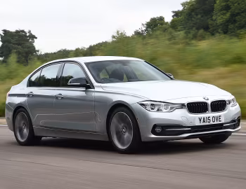 BMW 318i [UK-spec] (F30) '2015–19