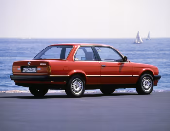 BMW 318i Coupe [Worldwide] (E30) '1982–91