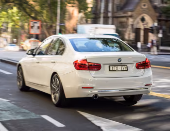 BMW 318i Luxury Line [Australia] (F30) '2015–19