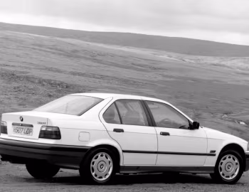 BMW 318i Saloon [UK-spec] (E36) '1991–96