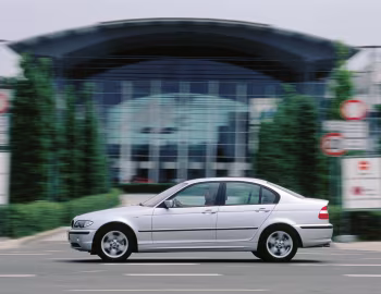 BMW 318i [Worldwide] (E46/4) '09.2001–02.2005