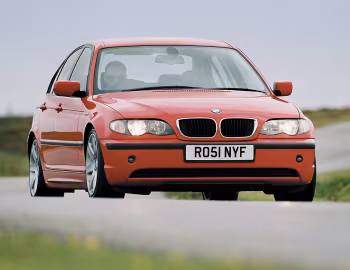 BMW 318i [UK-spec] (E46/4) '09.2001–01.2005