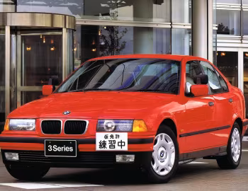 BMW 318i Sedan [Japan] (E36) '1996–98