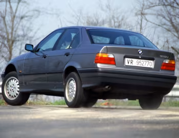 BMW 318i Sedan [Worldwide] (E36) '07.1990–09.1996