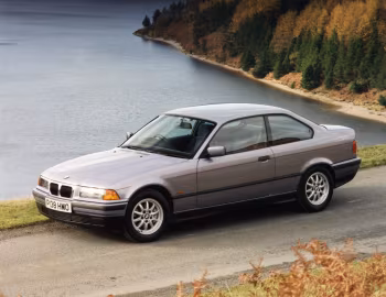 BMW 318is Coupe [UK-spec] (E36) '1996–04.1999