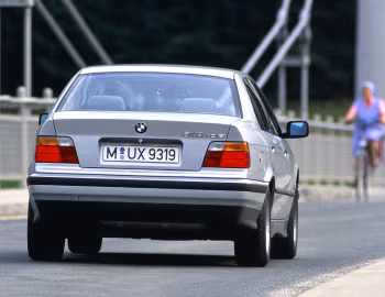 BMW 318tds Sedan [Worldwide] (E36) '09.1994–09.1996