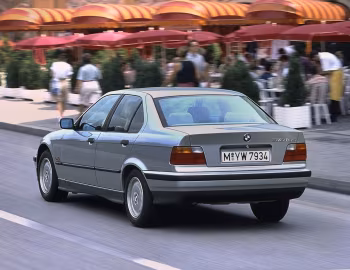 BMW 318tds Sedan [Worldwide] (E36) '09.1994–09.1996