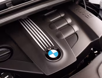 Bajo el capó BMW 320d EfficientDynamics Edition [South Africa] (E90) '2009–11