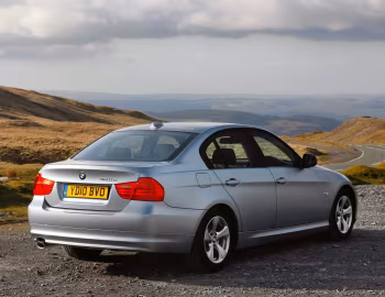 BMW 320d EfficientDynamics Edition [UK-spec] (E90) '2009–11