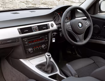 Interior BMW 320d EfficientDynamics Edition [UK-spec] (E90) '2009–11