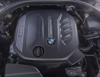 Bajo el capó BMW 320d M Sport xDrive [Worldwide] (G20) '2019–22