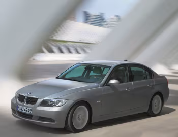 BMW 320d Sedan [Worldwide] (E90) '2005–08