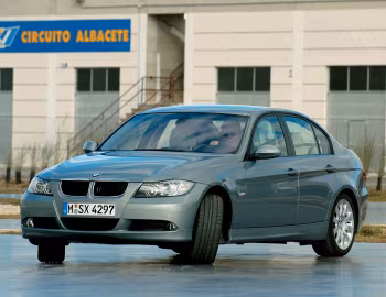BMW 320d Sedan [Worldwide] (E90) '2005–08