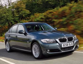 BMW 320d Sedan [UK-spec] (E90) '2008–11