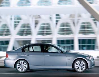 BMW 320d Sedan [Worldwide] (E90) '2005–08