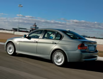BMW 320d Sedan [Worldwide] (E90) '2005–08