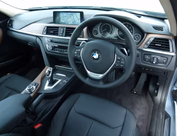 Panel frontal BMW 320d Sedan Modern Line [Japan] (F30) '08.2012–09.2015
