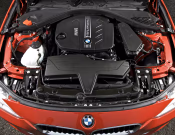 Bajo el capó BMW 320d Sedan Sport Line [UK-spec] (F30) '02.2012–15