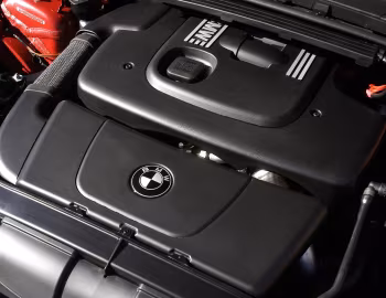 Bajo el capó BMW 320d Touring M Sport Package [South Africa] (E91) '2006
