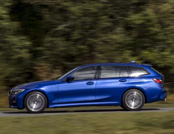 BMW 320d xDrive Touring M Sport [UK-spec] (G21) '2019–22