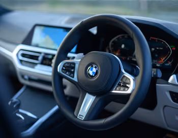 Panel frontal BMW 320d xDrive Touring M Sport [Japan] (G21) '2019–22