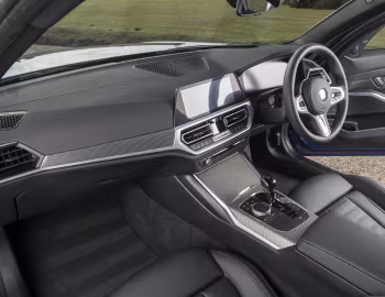 Intérieur BMW 320d xDrive Touring M Sport [UK-spec] (G21) '2019–22