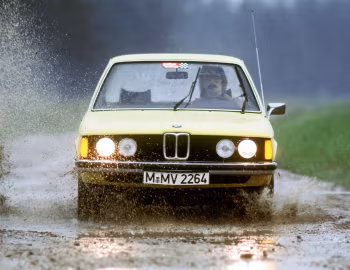 BMW 320i Coupe [Worldwide] (E21) '1975–77