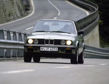 BMW 320i Coupe [Worldwide] (E30) '1982–91