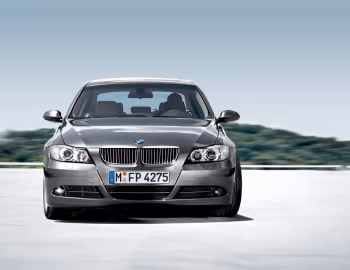 BMW 320i Sedan [Worldwide] (E90) '2005–08