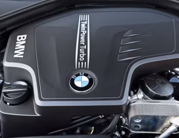 Bajo el capó 2014–15 BMW 320i Sedan [North America] (F30) '2013–15