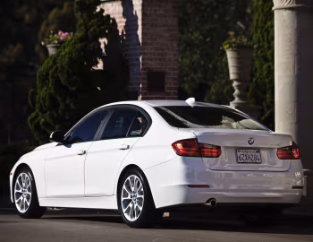 2014–15 BMW 320i Sedan [North America] (F30) '2013–15