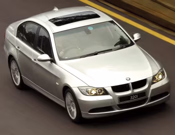BMW 320i Sedan [South Africa] (E90) '2005–08