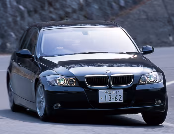 BMW 320i Sedan [Japan] (E90) '04.2005–10.2008
