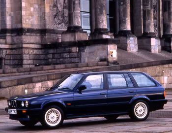 BMW 320i Touring [UK-spec] (E30) '03.1988–91
