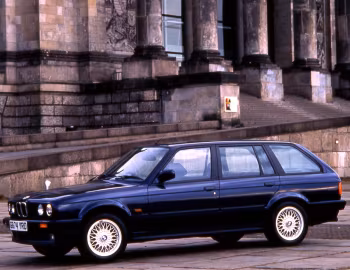 BMW 320i Touring [UK-spec] (E30) '03.1988–91
