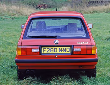 BMW 320i Touring [UK-spec] (E30) '03.1988–91