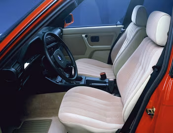 Интерьер BMW 320i Touring [Worldwide] (E30) '1988–91