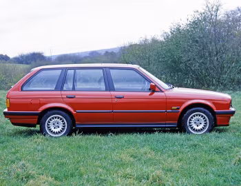 BMW 320i Touring [UK-spec] (E30) '03.1988–91