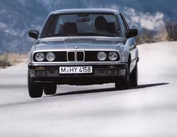 BMW 323i Coupe [Worldwide] (E30) '01.1983–10.1985