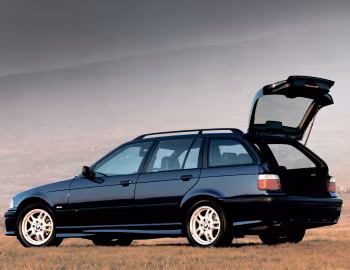 BMW 323i Touring M-Technik [UK-spec] (E36) '1996–99
